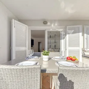  Appartement Platja De Roses-10 By Interhome